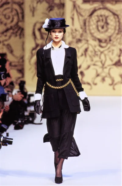 Look 10